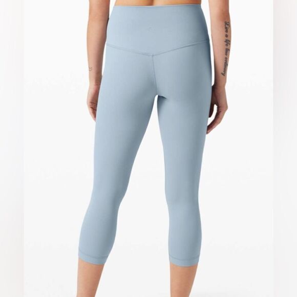 Lululemon Align Crop *21" Chambray Blue Buttery Soft Size 2 - Picture 3 of 9